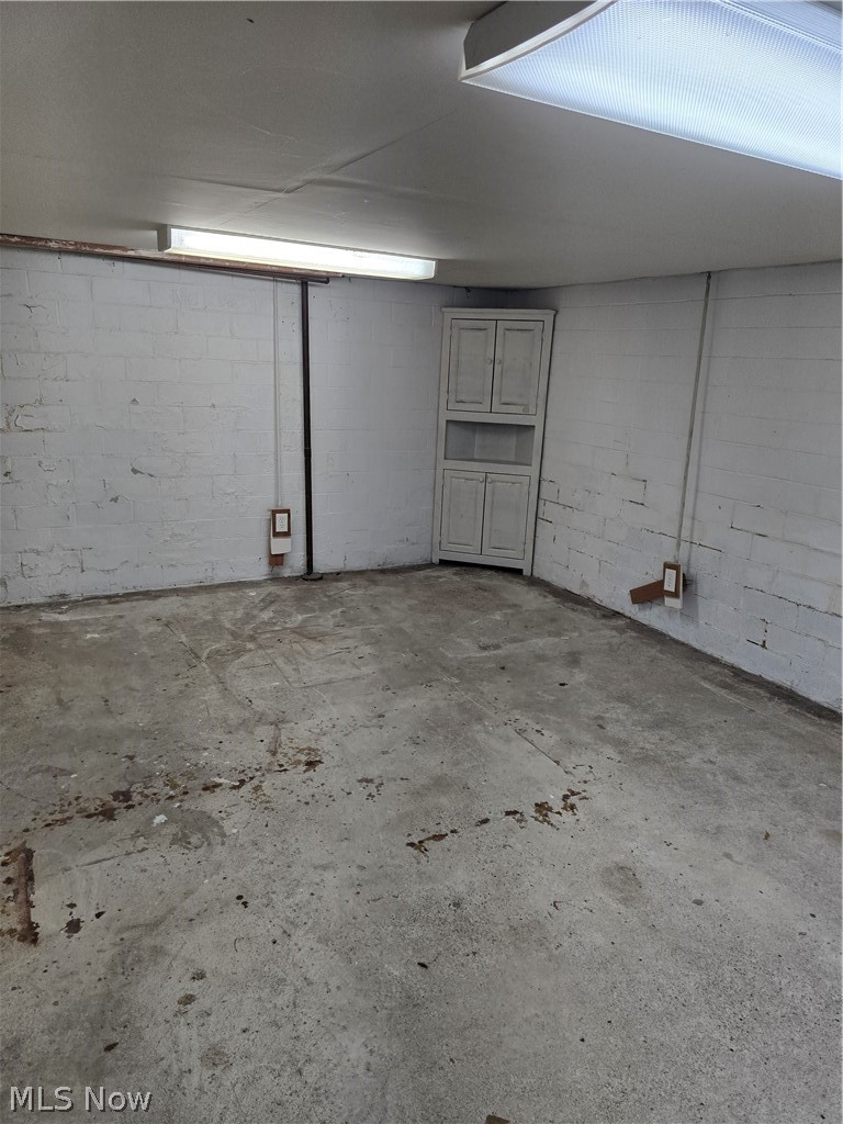 302 South Butler Street Baltic, OH 43804 - Photo 23 of 31