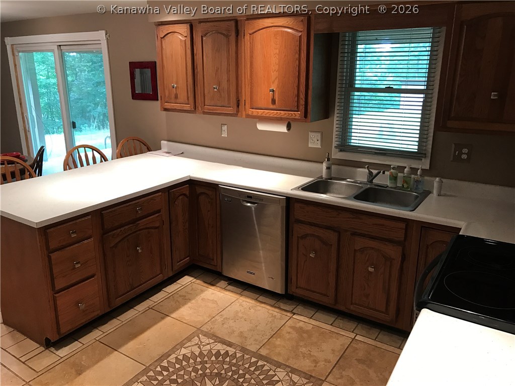1621 Spite Road Hurricane, WV 25526 - Photo 8 of 20 Gallery Image 8