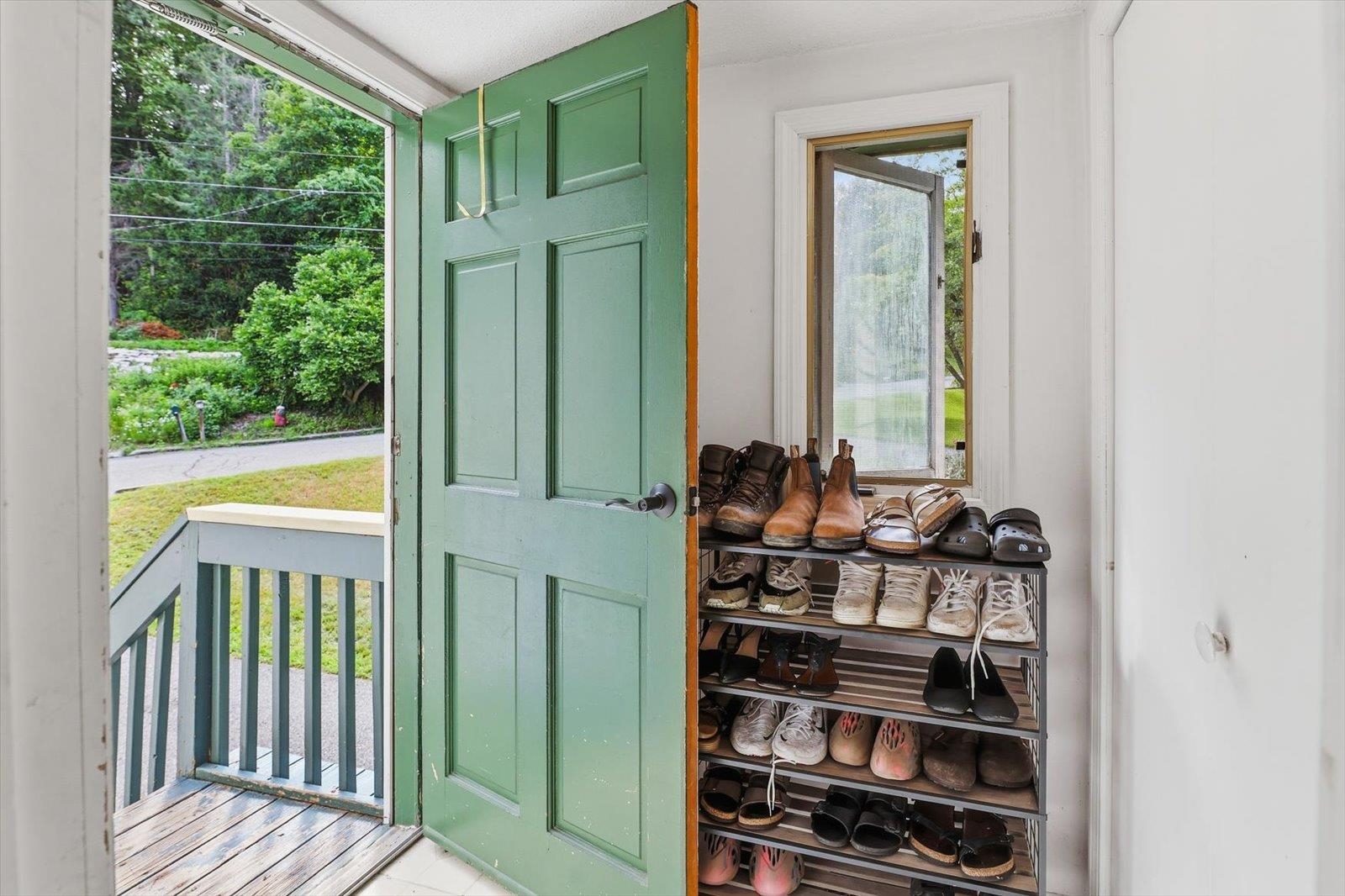 69 Carriage Hill Road Brattleboro, VT 05301 - Photo 4 of 56