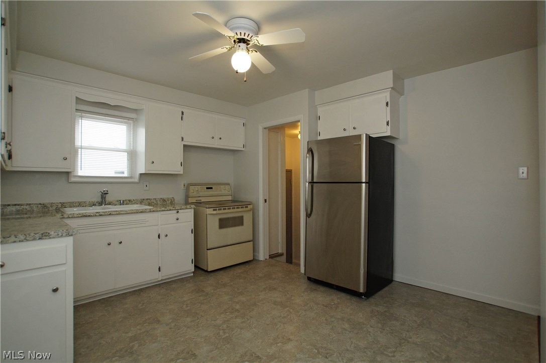 1011 Avondale Road Cleveland, OH 44121 - Photo 3 of 10