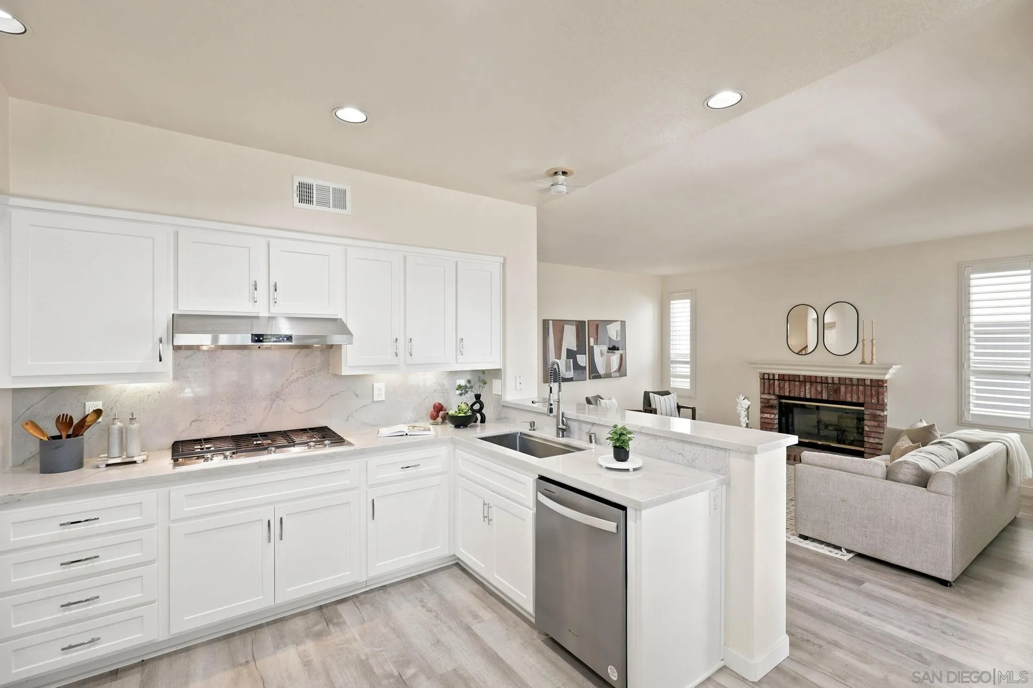 2353 Bay Hill Road Chula Vista, CA 91915 - Photo 17 of 61