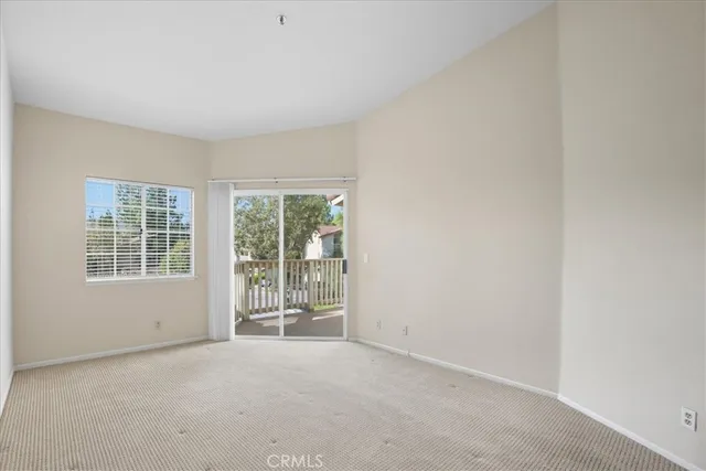 $399,000 | 5805 Oak Bend Lane, Unit 302, Oak Park, CA 91377