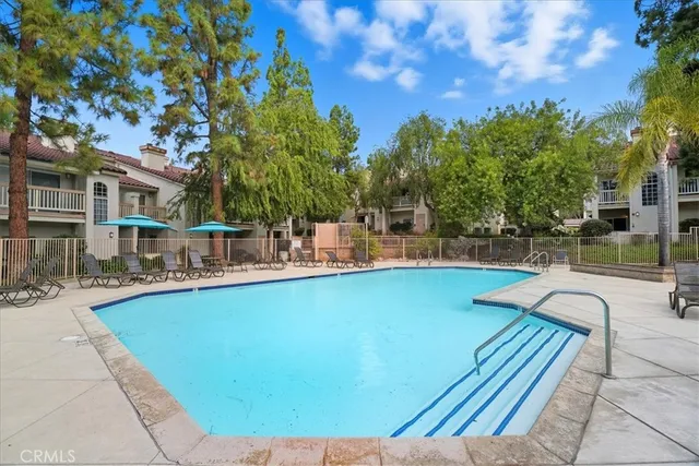 $399,000 | 5805 Oak Bend Lane, Unit 302, Oak Park, CA 91377