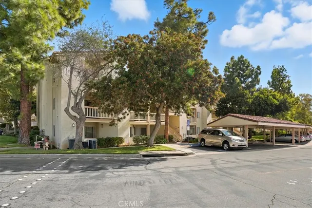 $399,000 | 5805 Oak Bend Lane, Unit 302, Oak Park, CA 91377
