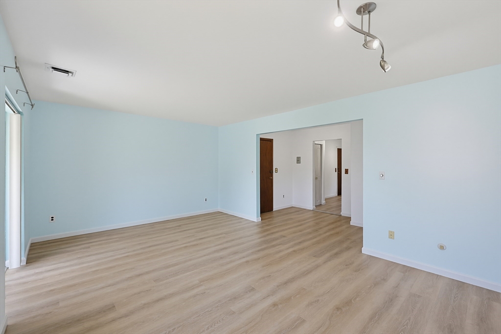 31 Bayberry Drive, Unit 4 Sharon, MA 02067 - Photo 15 of 23