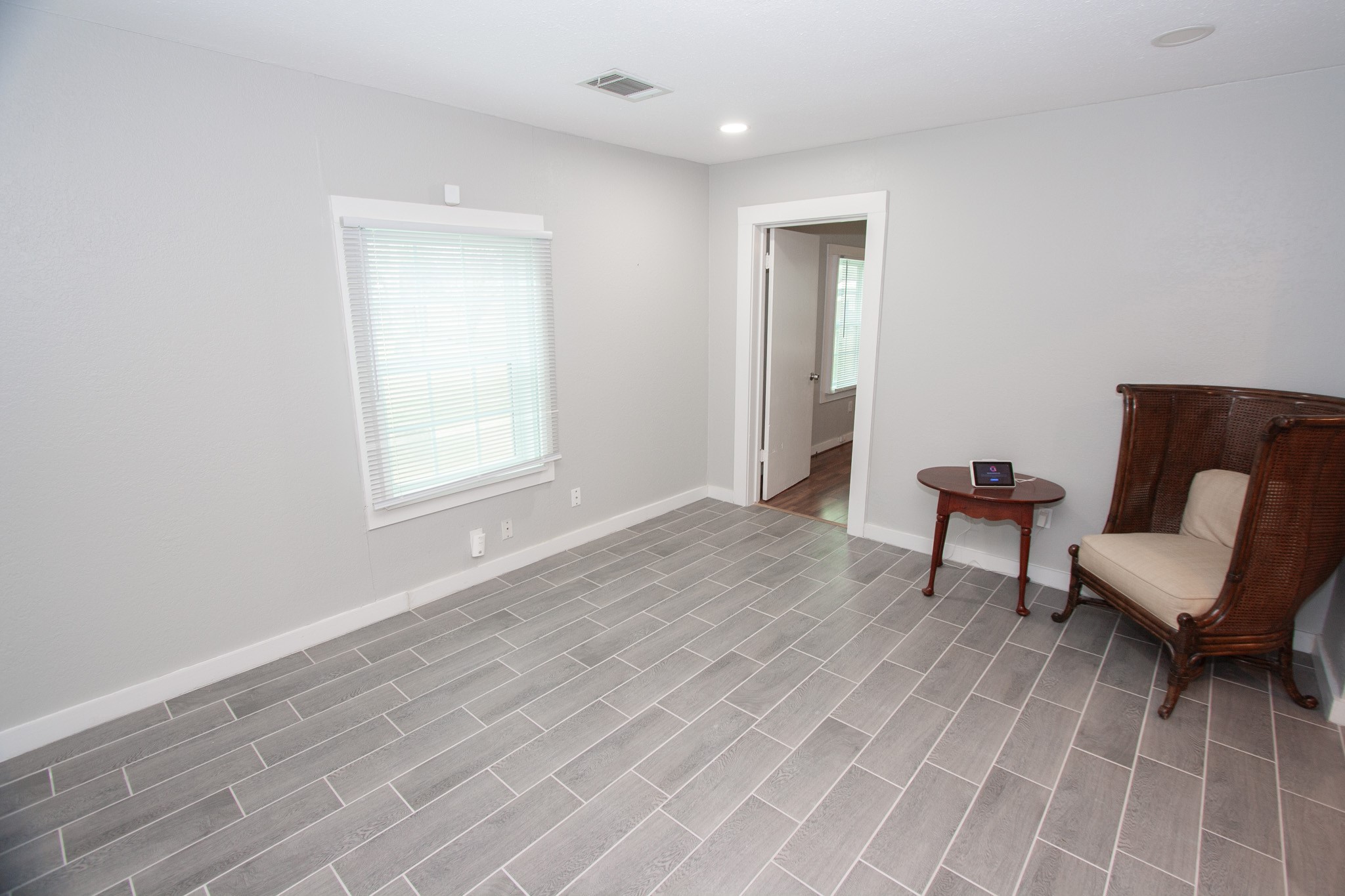 2422 Lone Oak Road Houston, TX 77093 - Photo 5 of 22