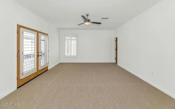 $2,995 | 229 West Portland Street, Phoenix, AZ 85003