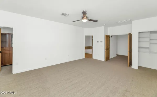 $2,995 | 229 West Portland Street, Phoenix, AZ 85003