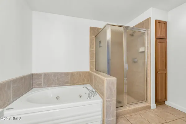 $2,990 | 229 West Portland Street, Phoenix, AZ 85003