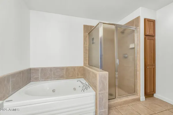 $2,995 | 229 West Portland Street, Phoenix, AZ 85003