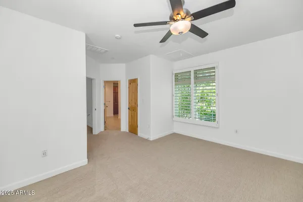 $2,990 | 229 West Portland Street, Phoenix, AZ 85003