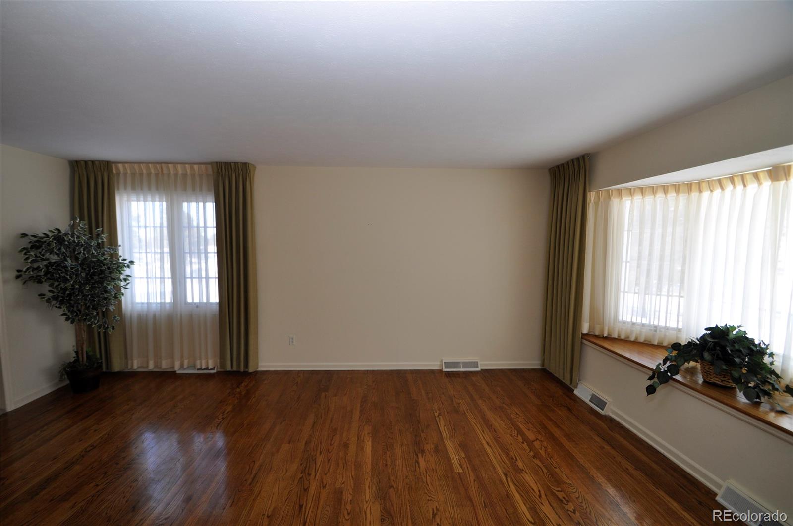 12783 Roundup Road Parker, CO 80138 - Photo 5 of 34 Gallery Image 5