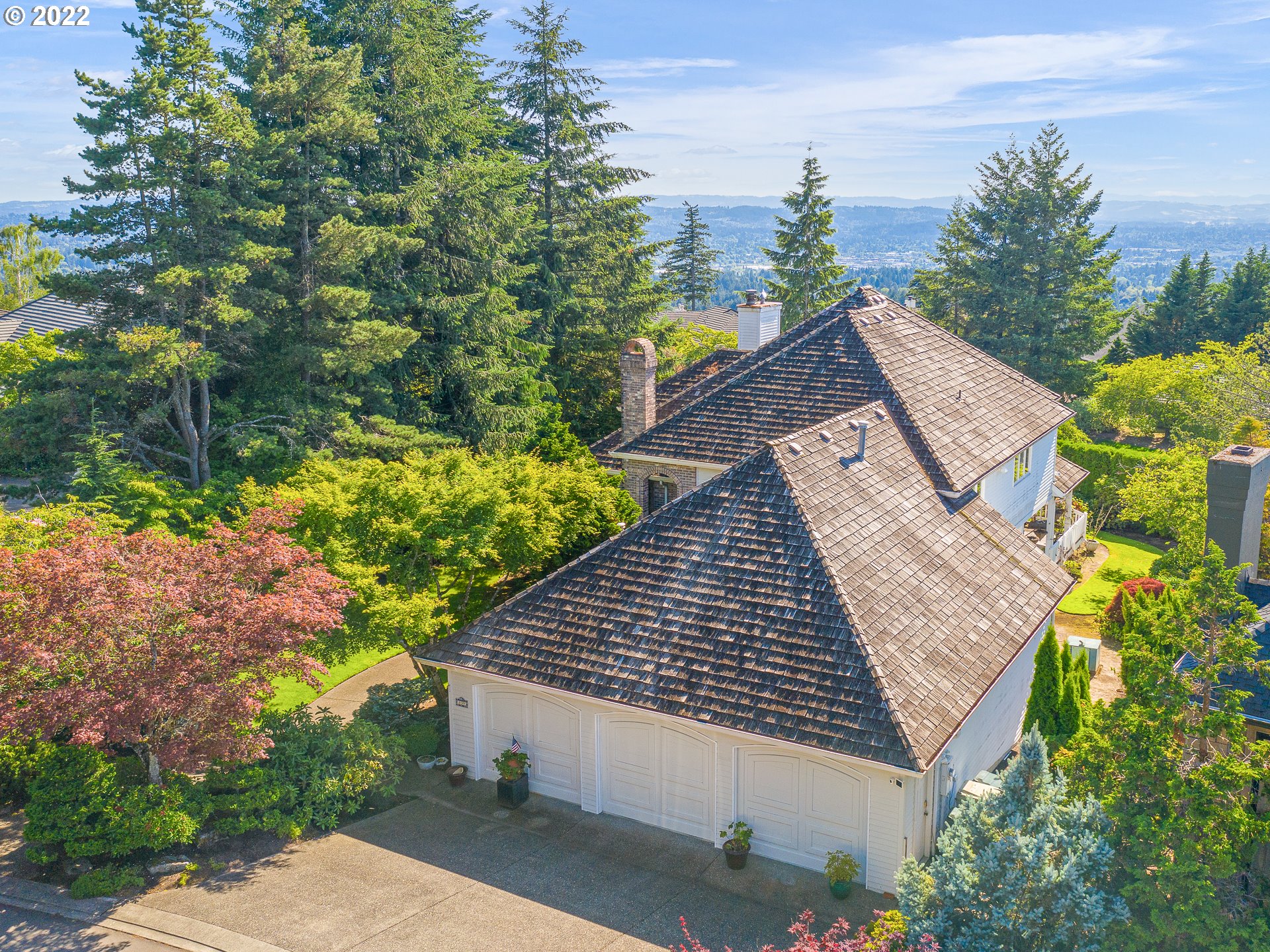 839 Southwest Regency Place Portland, OR 97225 - Photo 1 of 32 Gallery Image 1