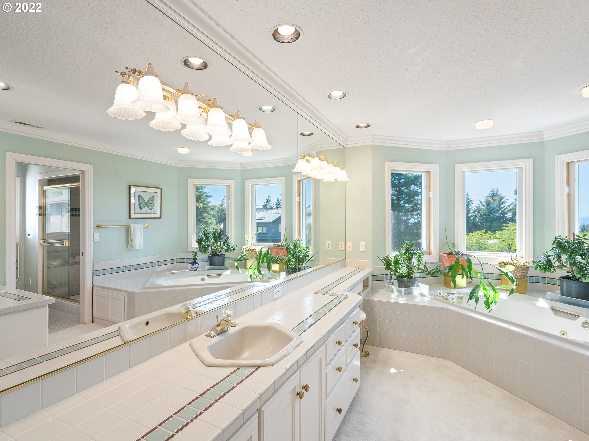 839 Southwest Regency Place Portland, OR 97225 - Photo 28 of 32 Bathroom, Attached