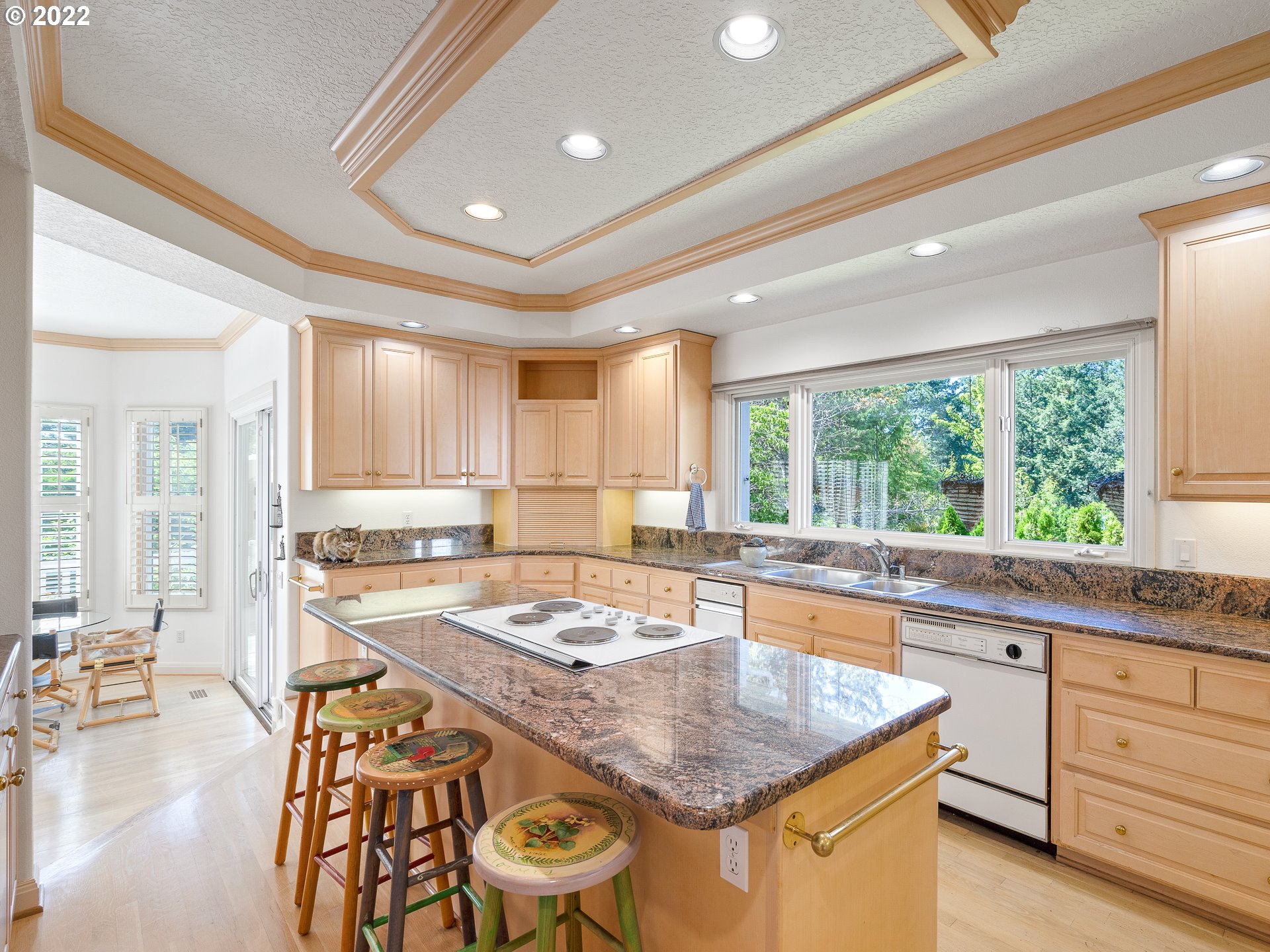 839 Southwest Regency Place Portland, OR 97225 - Photo 10 of 32 Kitchen