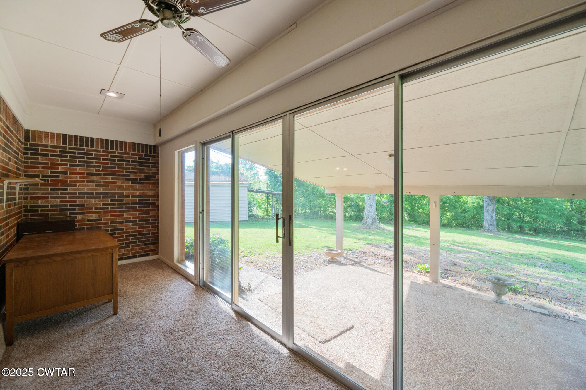 210 Martin Lane Decaturville, TN 38329 - Photo 10 of 48 DSC_9077