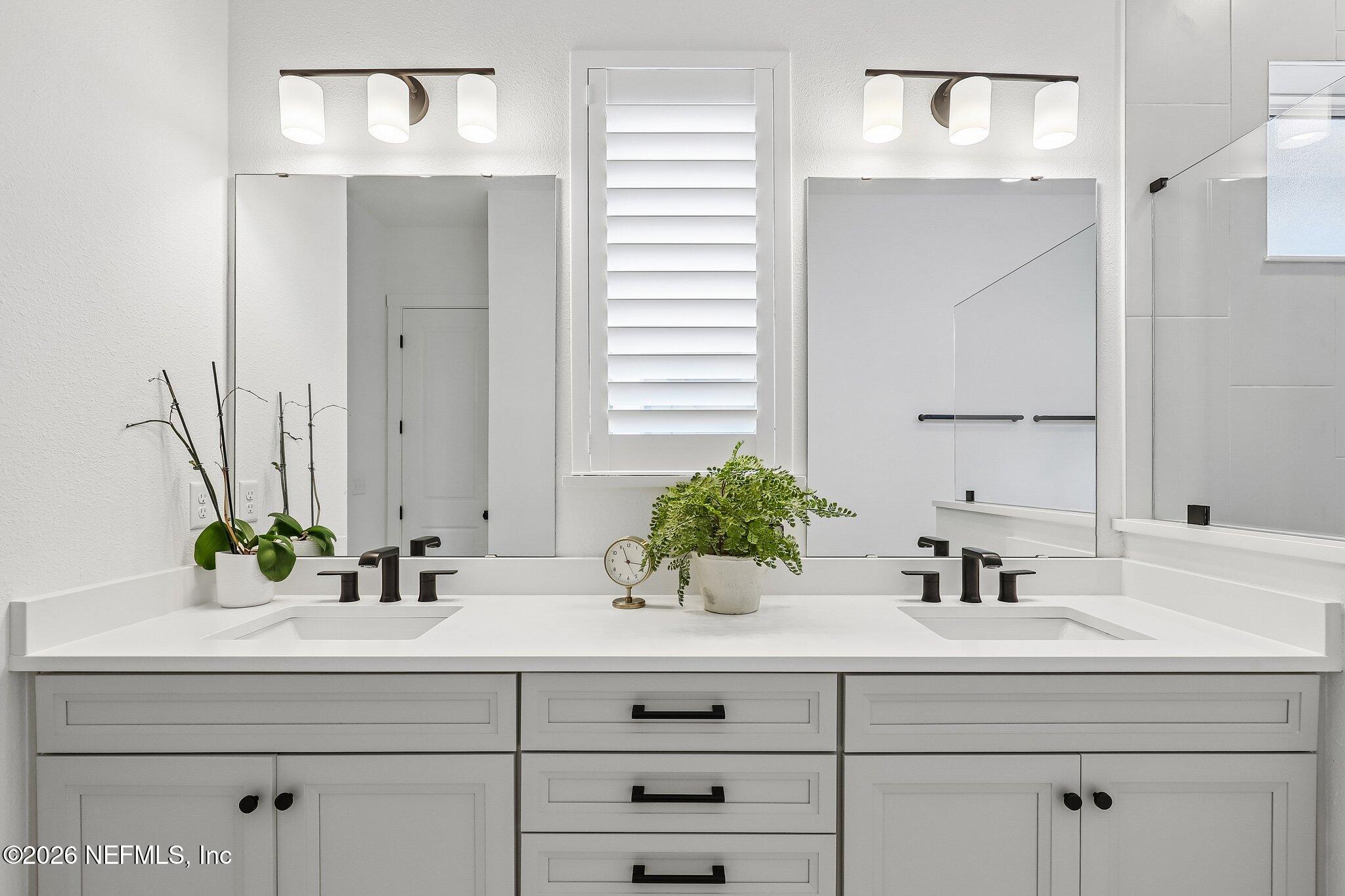 162 Navigators Road St. Johns, FL 32259 - Photo 26 of 64 Primary Bathroom