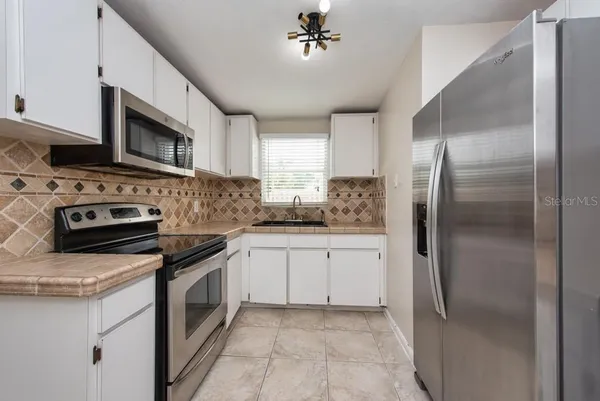 $389,900 | 4016 West Montgomery Terrace, Tampa, FL 33616