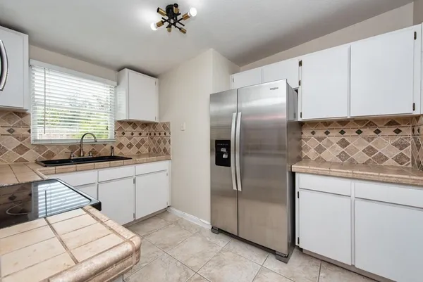 $389,900 | 4016 West Montgomery Terrace, Tampa, FL 33616