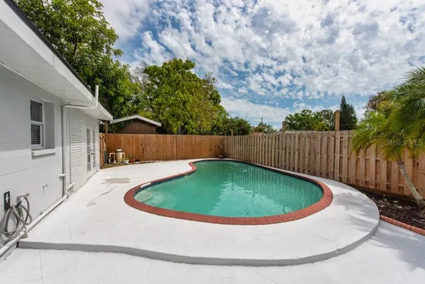 $389,900 | 4016 West Montgomery Terrace, Tampa, FL 33616