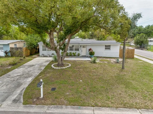 $389,900 | 4016 West Montgomery Terrace, Tampa, FL 33616