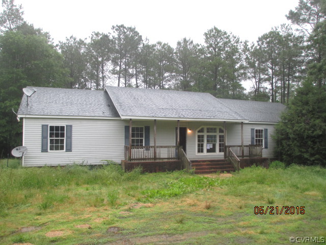 7322 Sadler Road Wakefield, VA 23888 - Photo 1 of 15