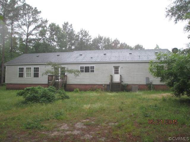 7322 Sadler Road Wakefield, VA 23888 - Photo 3 of 15