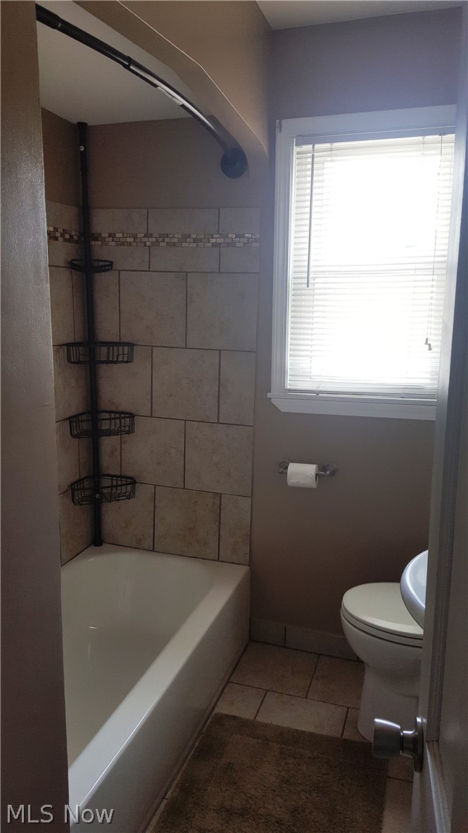7522 Ridgefield Road Parma, OH 44129 - Photo 10 of 16