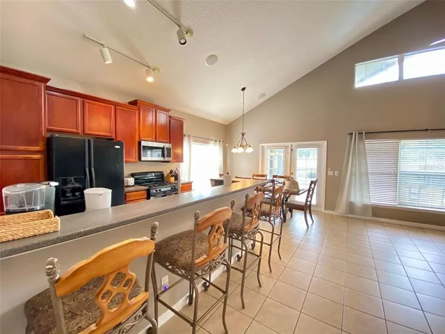 a view of livingroom with furniture