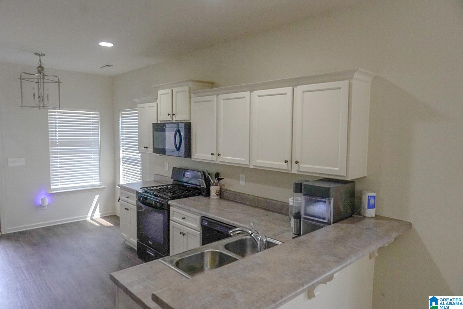 1041 Crawford Court Chelsea, AL 35043 - Photo 3 of 4