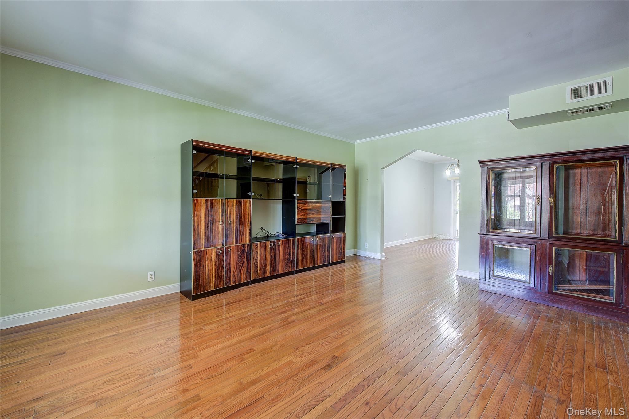 85-62 66th Road Queens, NY 11374 - Photo 17 of 43