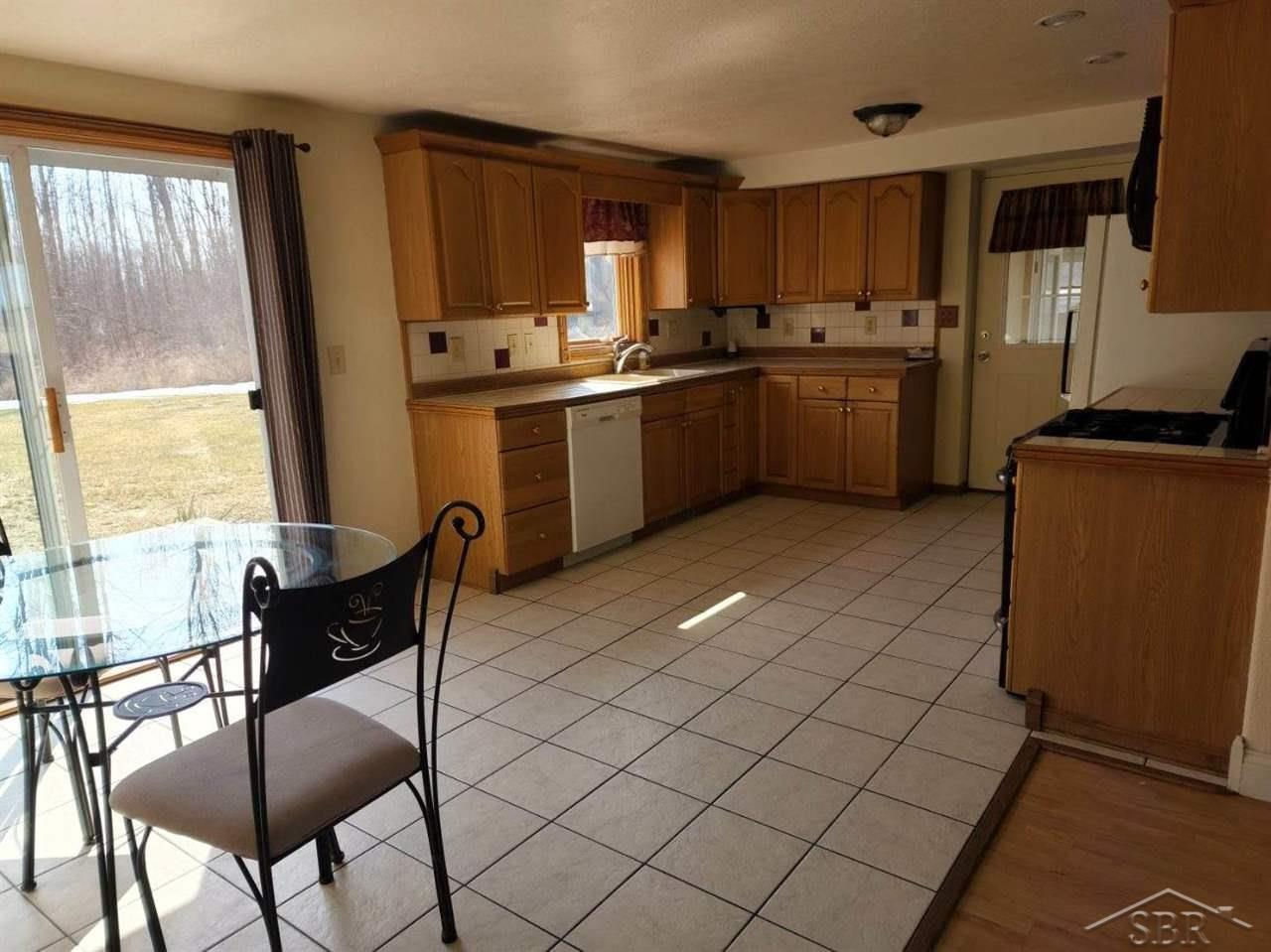 2190 East Sherman Road Linwood, MI 48634 - Photo 5 of 6 50072382-4.JPG