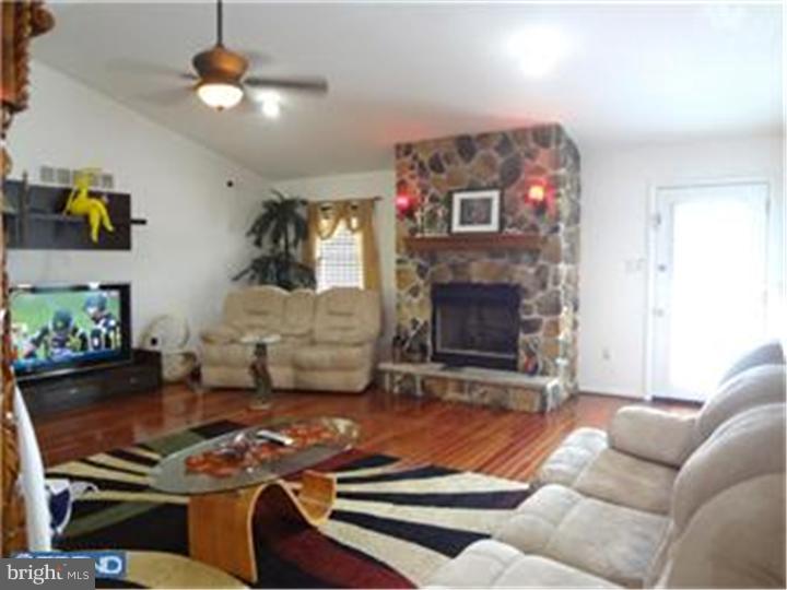 696 Monmouth Road Chesterfield, NJ 08515 - Photo 7 of 25