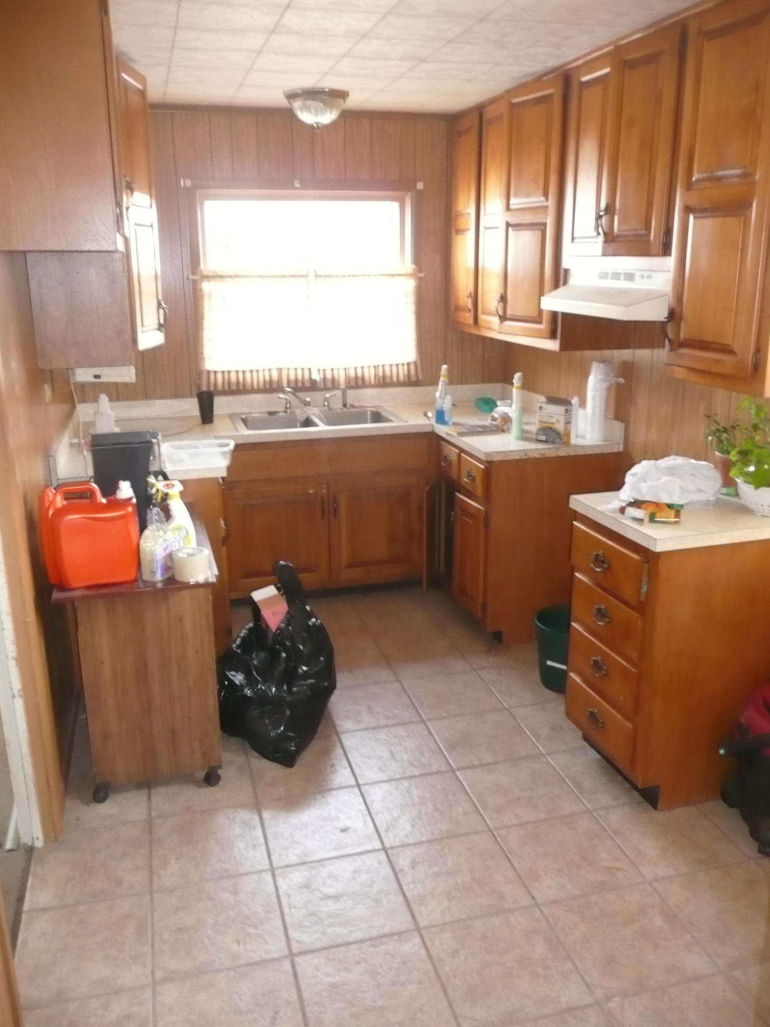 103 Thelma Road Oak Ridge, TN 37830 - Photo 3 of 7 P1080796