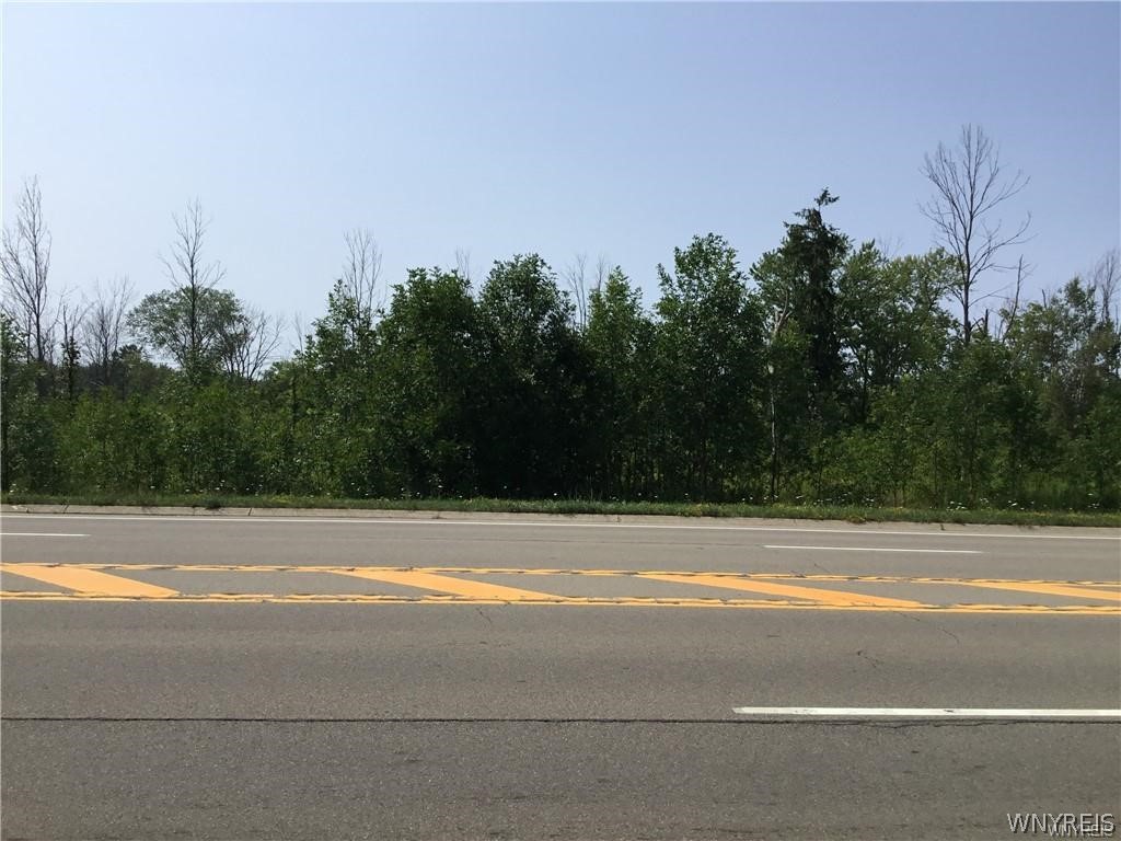 8996 Erie Road Evans, NY 14006 - Photo 6 of 9