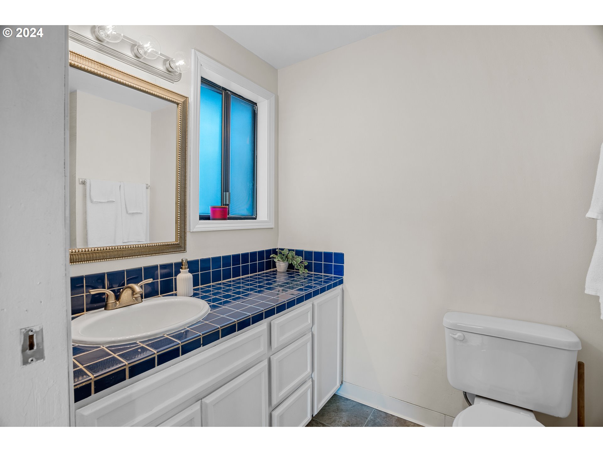 19015 Southwest Rosedale Court Beaverton, OR 97007 - Photo 23 of 35 Gallery Image 23