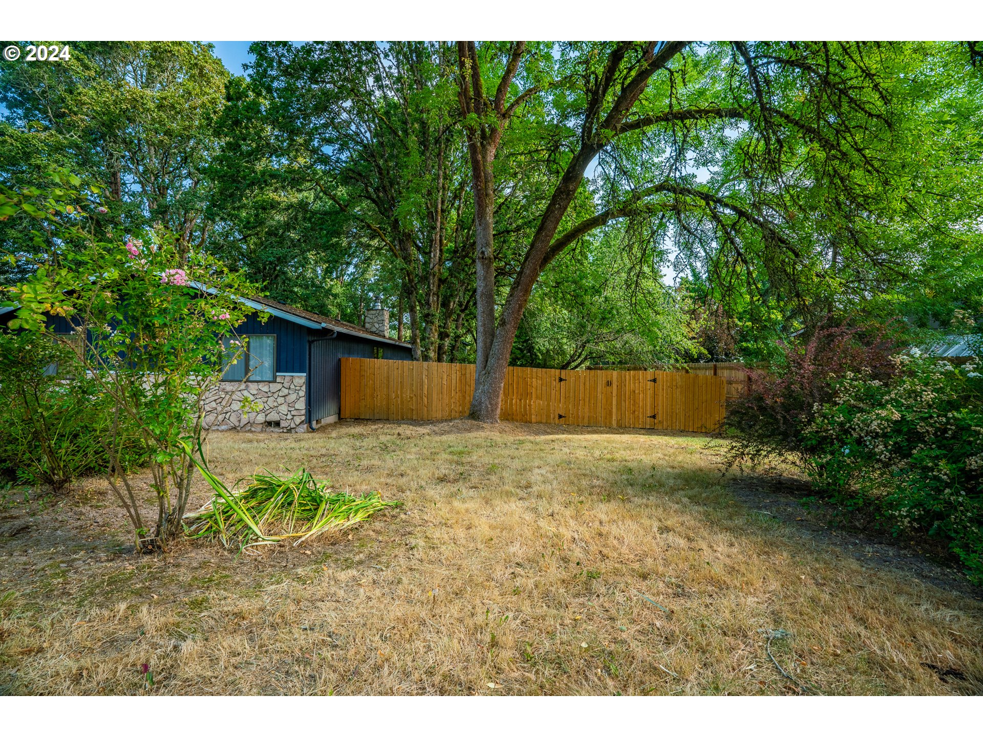 19015 Southwest Rosedale Court Beaverton, OR 97007 - Photo 28 of 35 Gallery Image 28