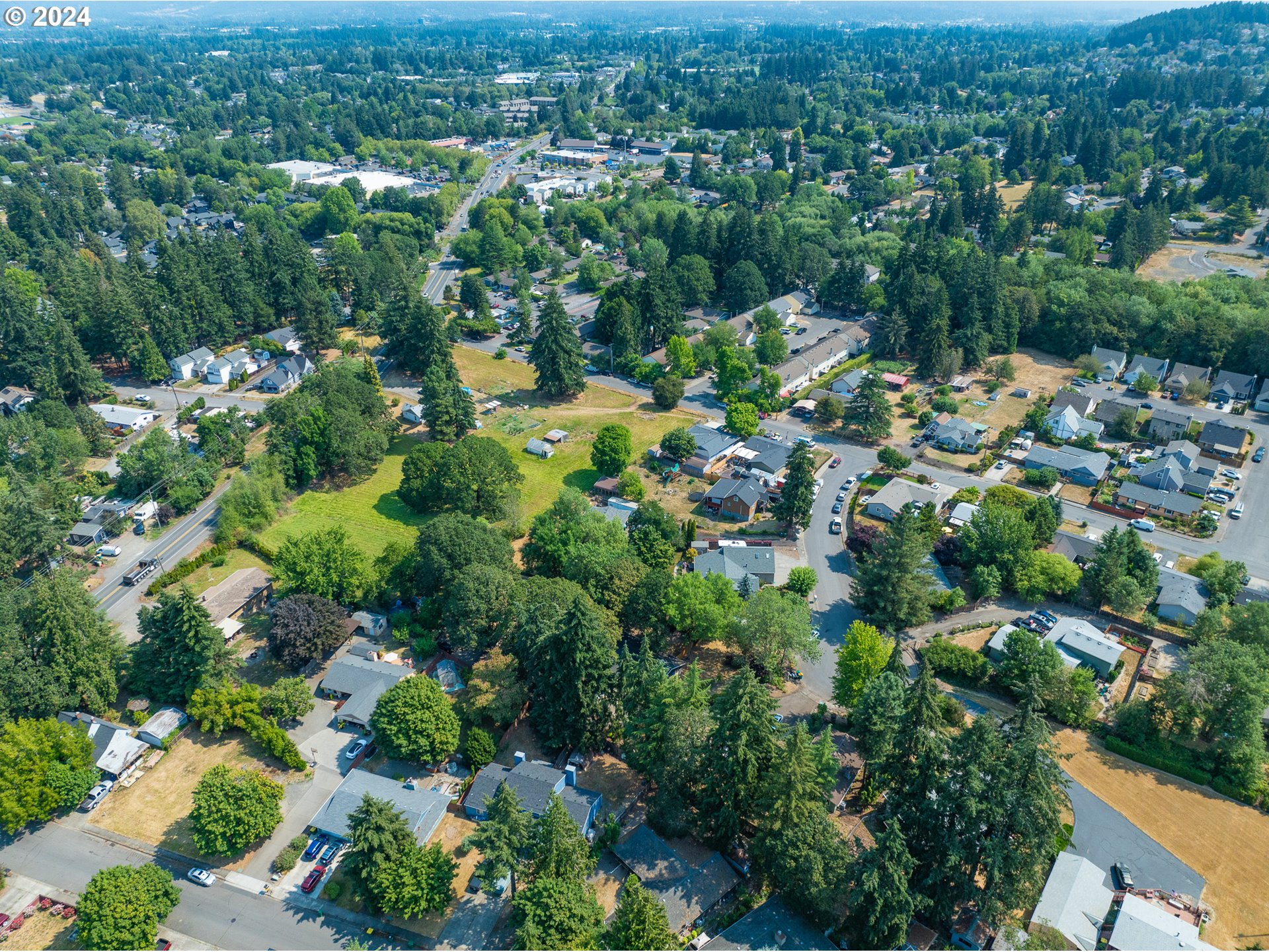 19015 Southwest Rosedale Court Beaverton, OR 97007 - Photo 33 of 35 Gallery Image 33