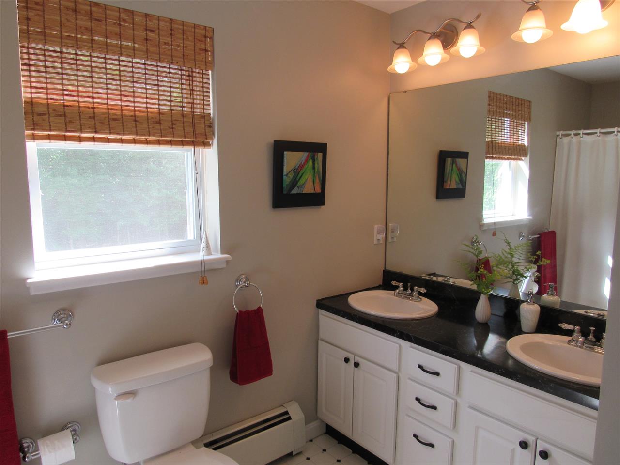 129 Deerfield Road Nottingham, NH 03290 - Photo 20 of 33
