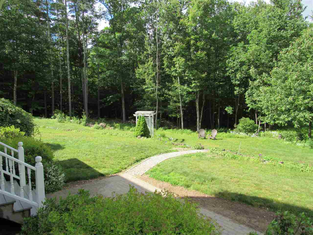 129 Deerfield Road Nottingham, NH 03290 - Photo 29 of 33