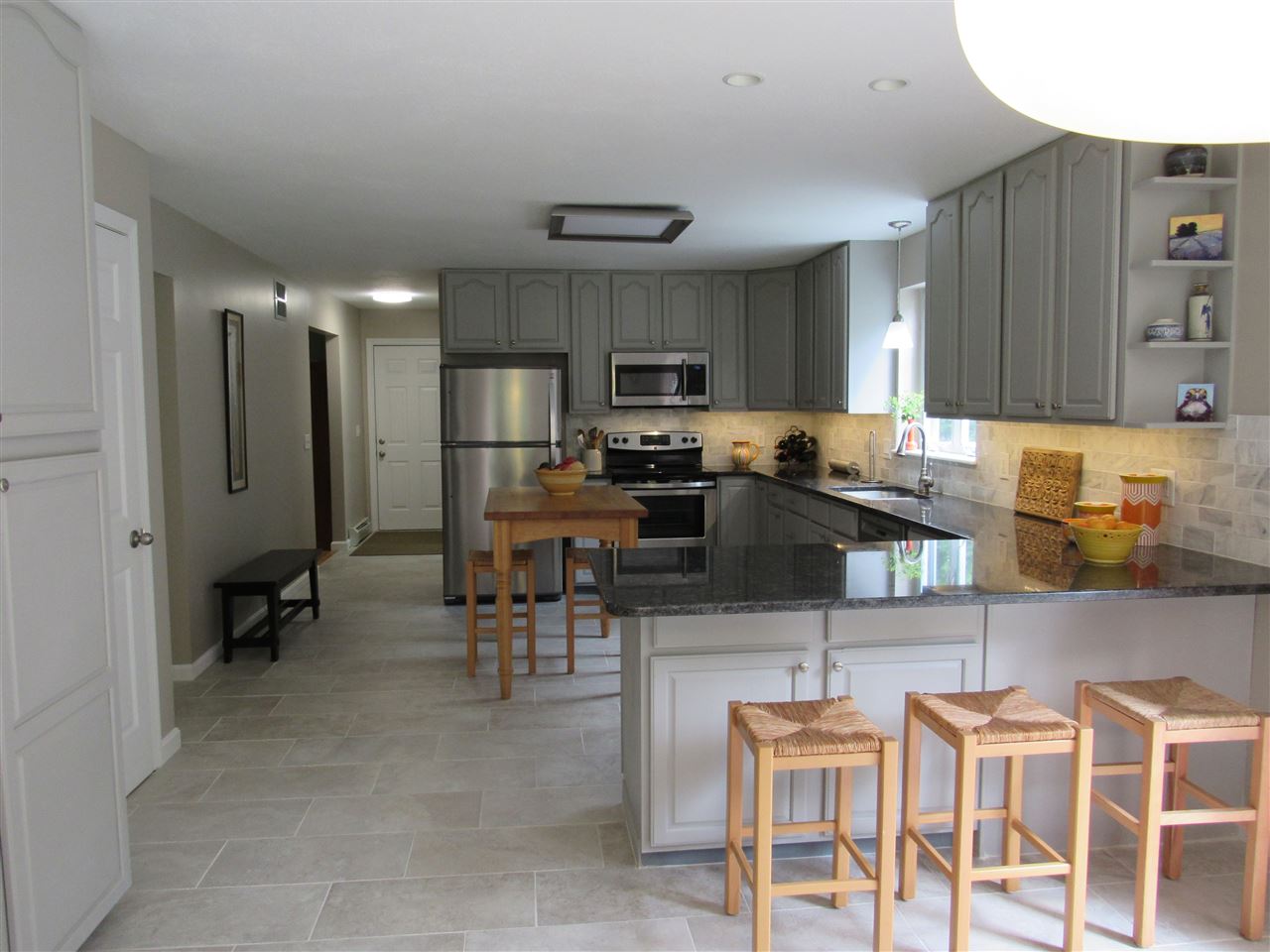 129 Deerfield Road Nottingham, NH 03290 - Photo 6 of 33