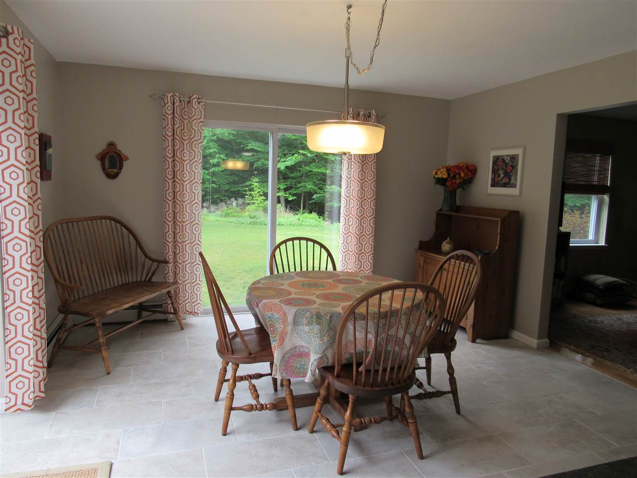 129 Deerfield Road Nottingham, NH 03290 - Photo 8 of 33