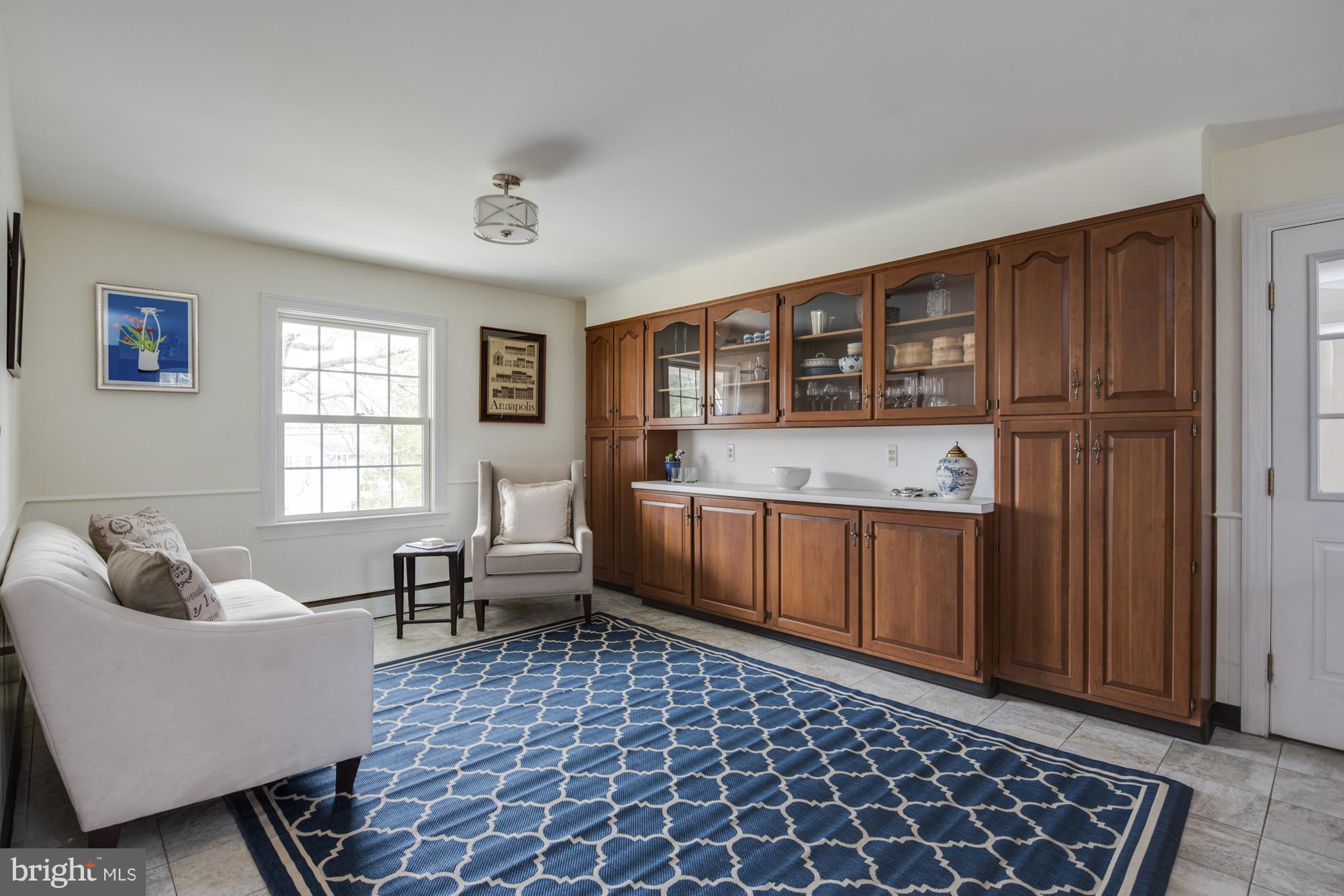 438 Ferry Point Road Annapolis, MD 21403 - Photo 9 of 29 Family Room