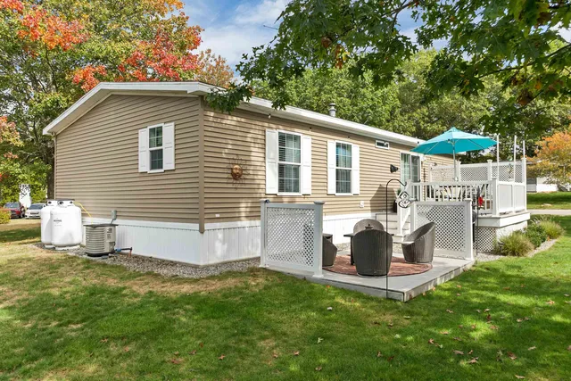 $364,900 | 3 Slate Run, North Hampton, NH 03862