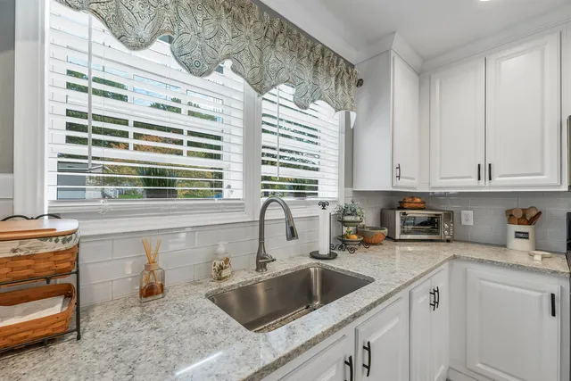 $364,900 | 3 Slate Run, North Hampton, NH 03862