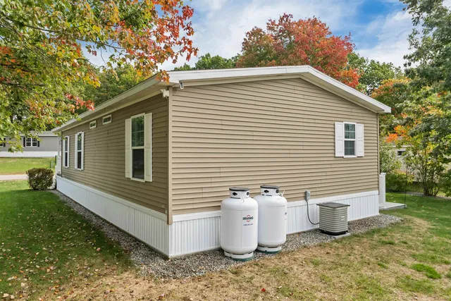 $364,900 | 3 Slate Run, North Hampton, NH 03862