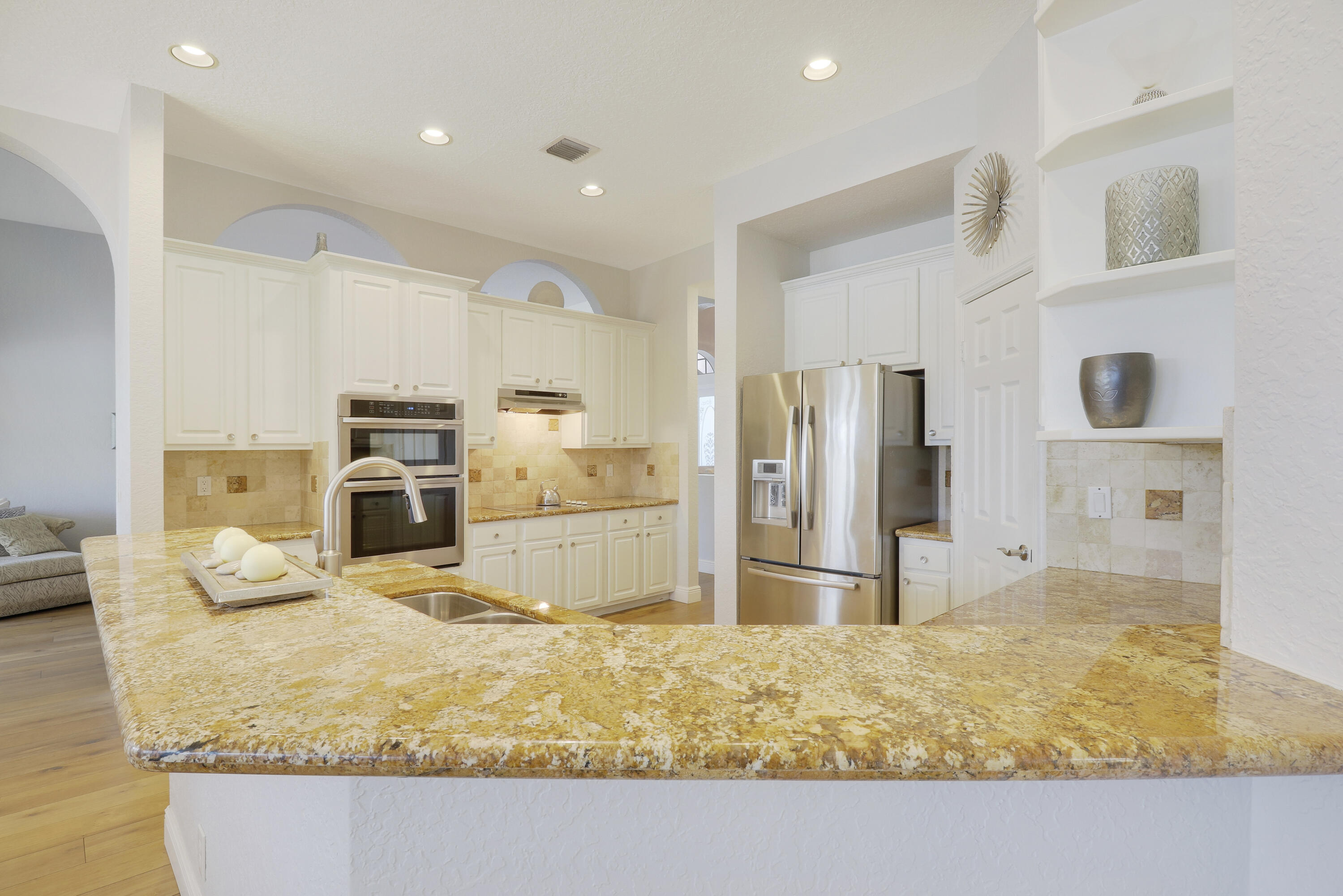 21640 Lynhurst Way Boca Raton, FL 33428 - Photo 11 of 55 11