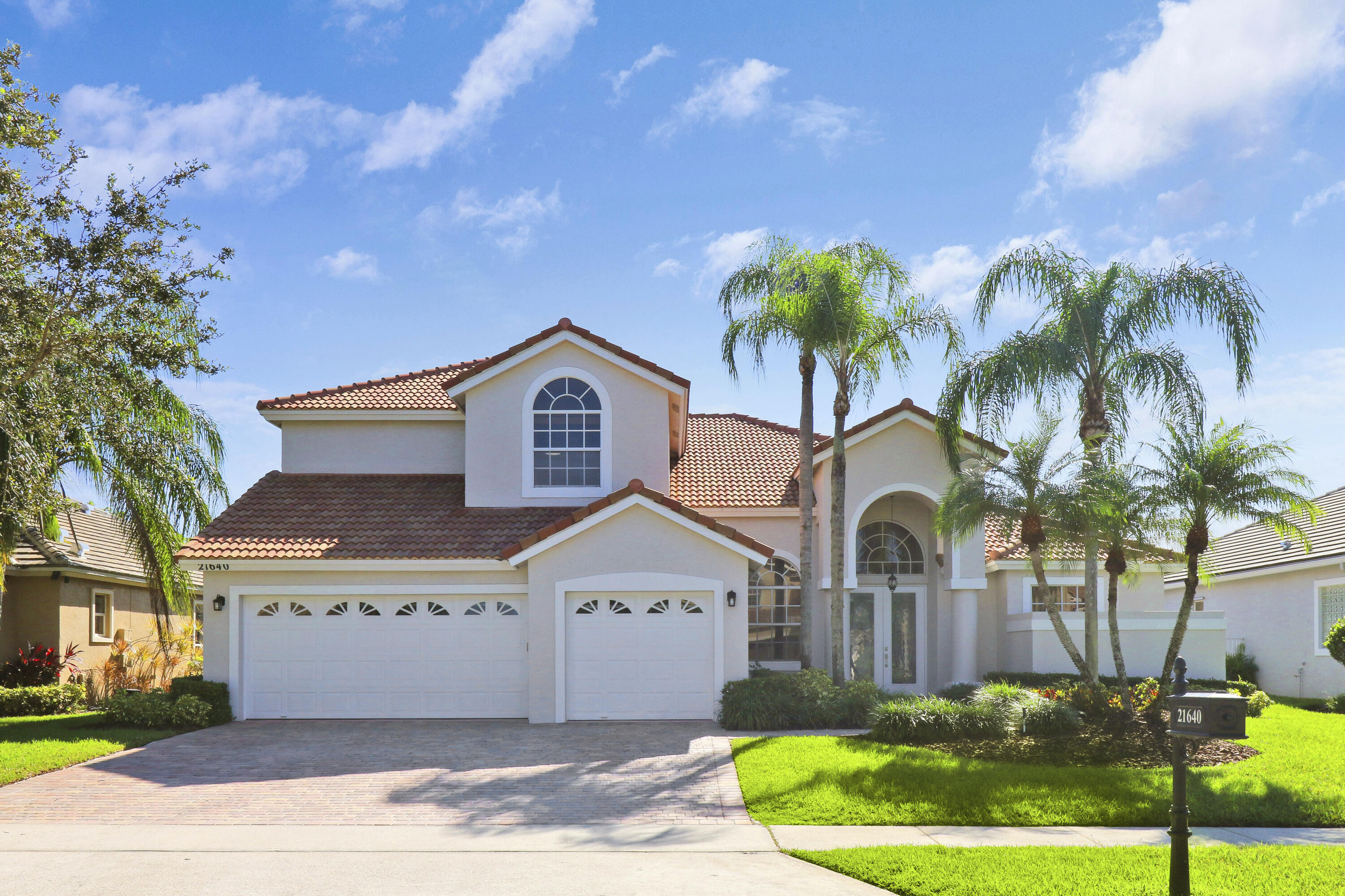 21640 Lynhurst Way Boca Raton, FL 33428 - Photo 2 of 55 02