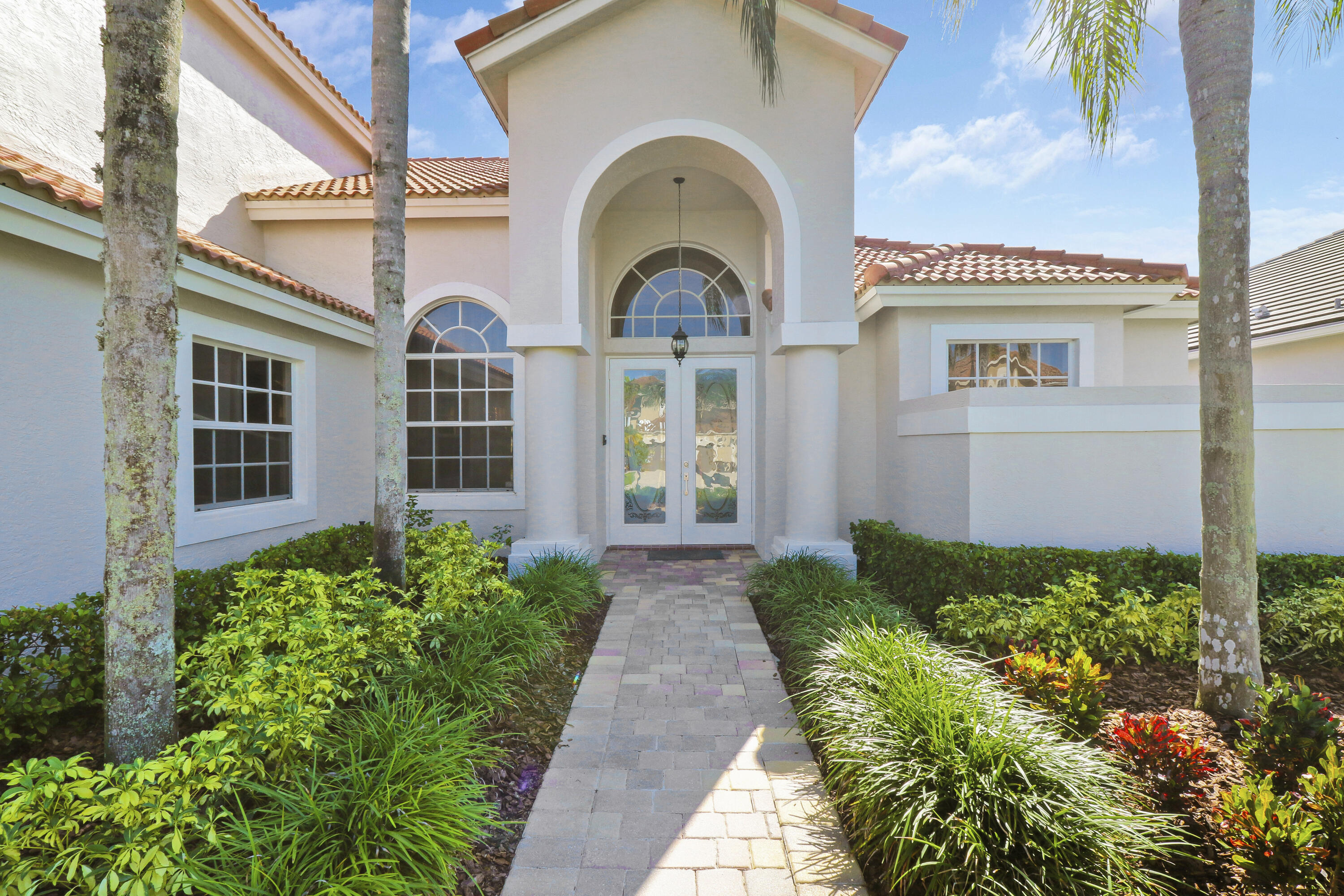 21640 Lynhurst Way Boca Raton, FL 33428 - Photo 3 of 55 03