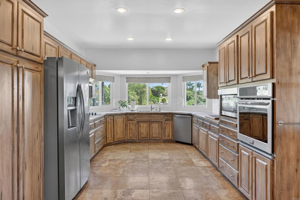 9908 West Lilac Road Escondido, CA 92026 - Photo 12 of 41